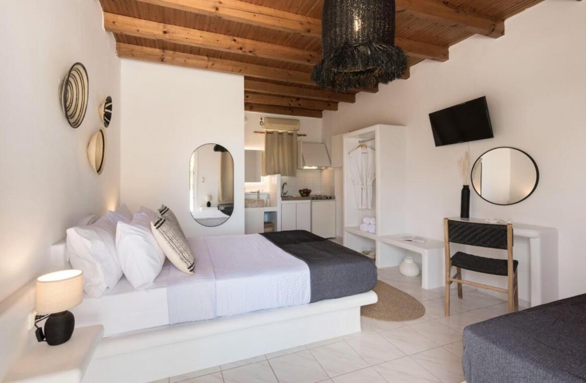 Kanelis Studios & Suites Mytakas ภายนอก รูปภาพ